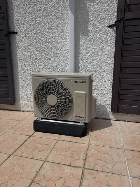 Unité extérieure de climatisation réversible